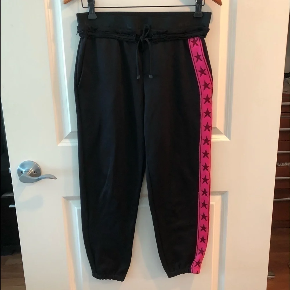 Koral black pink